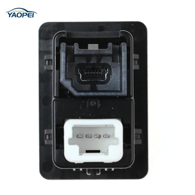 Nissan AUX Interface 795405004 100013009 280234BA0B